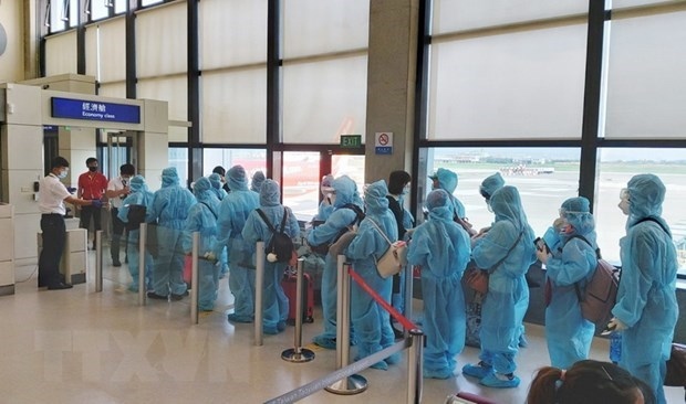 More than 350 Vietnamese citizens brought home from Japan, US